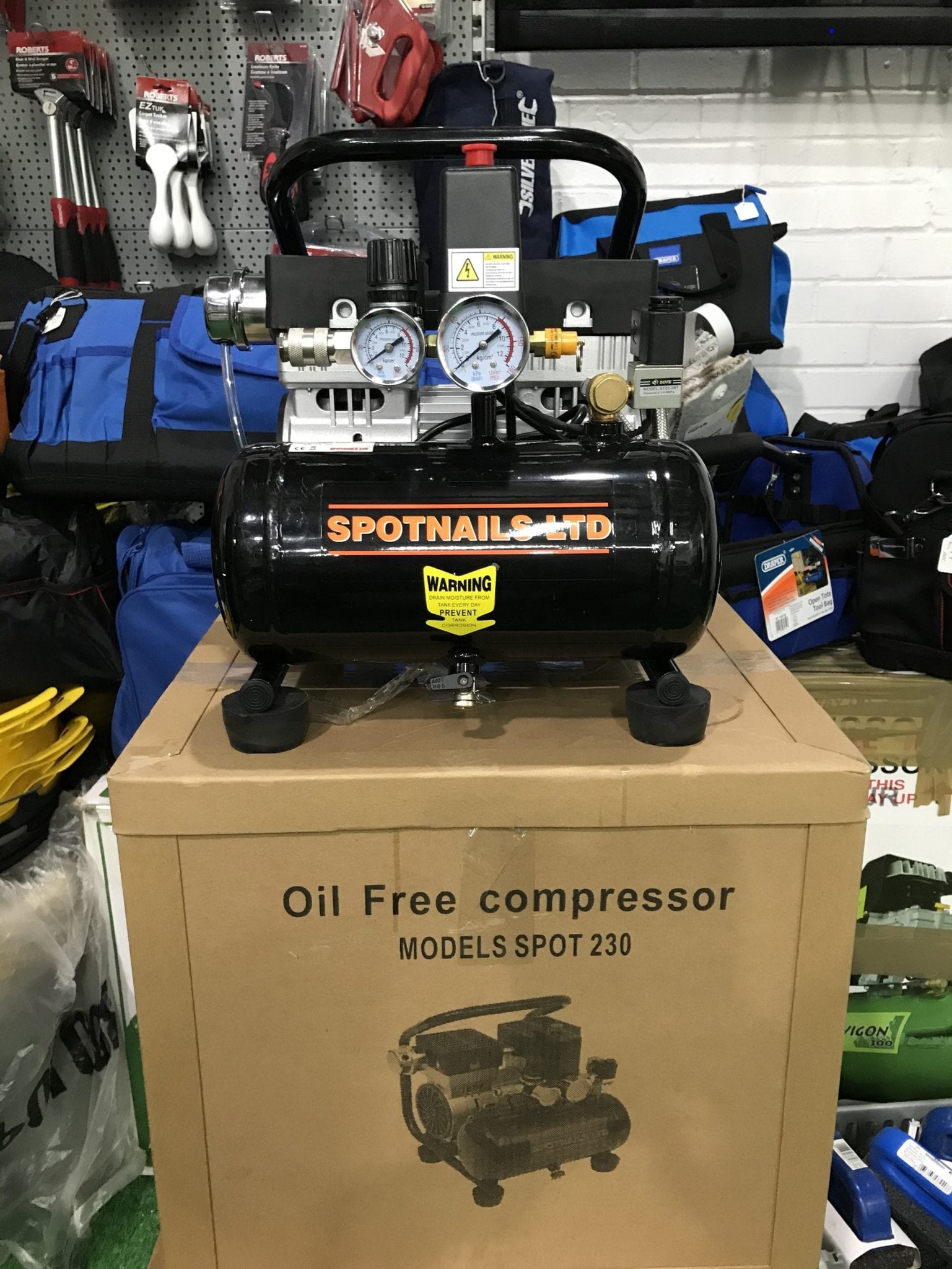 Spotnails 240V SFC19 Compressor LOW NOISE